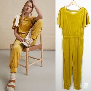 Saturday Sunday by Anthropologie NWT Linda Velvet Jumpsuit in Gold Size Small
